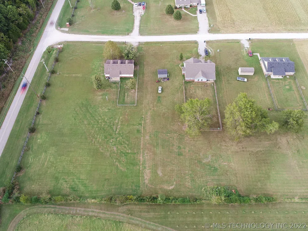 398322 W 3230 DRIVE Ramona, OK 74061