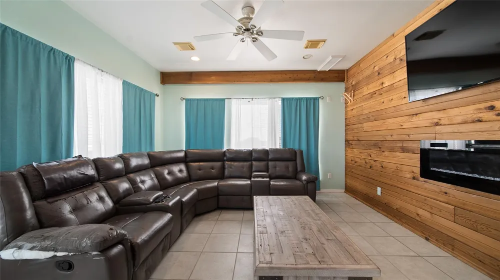 18511 Shaman Drive Galveston, TX 77554
