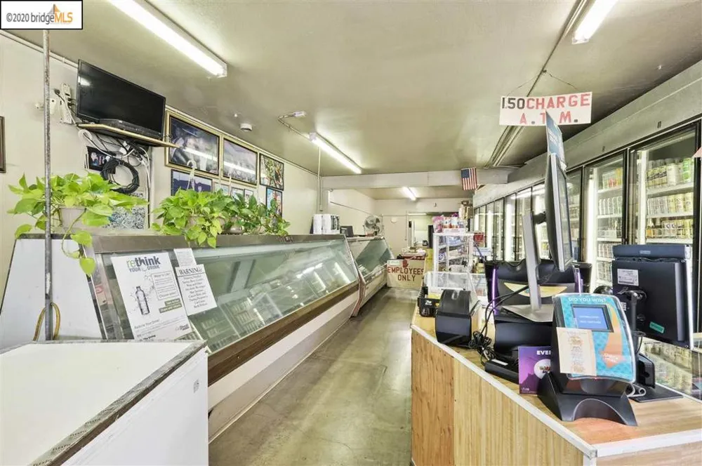7475 Bancroft Ave Oakland, CA 94605
