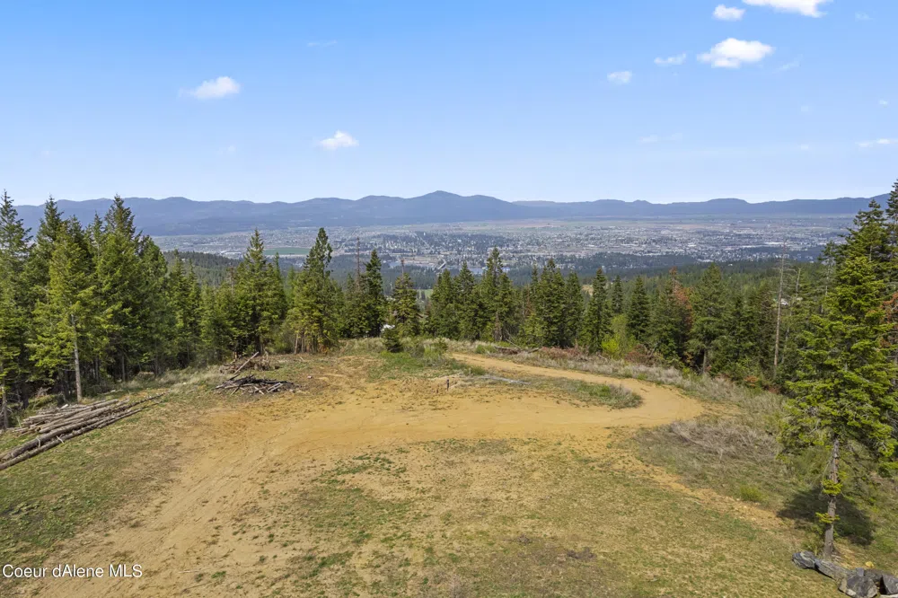 3193 S Mellick Road Post Falls, ID 83854