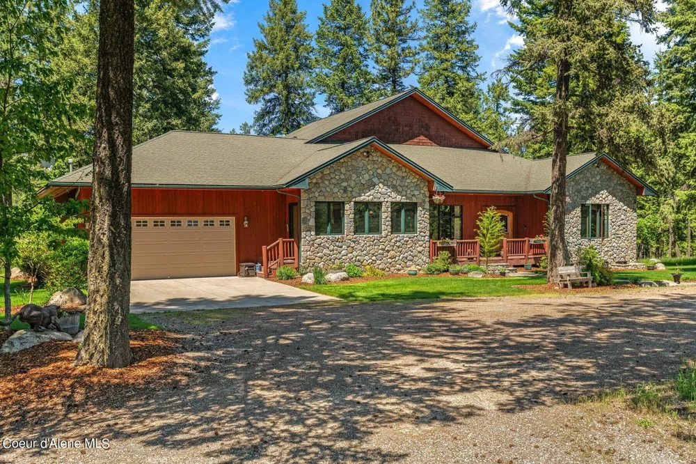 526 Roop Road Cocolalla, ID 83813