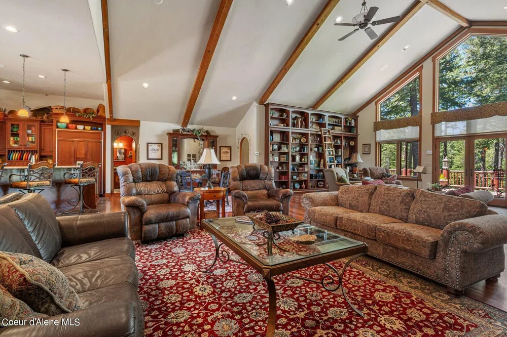 526 Roop Road Cocolalla, ID 83813
