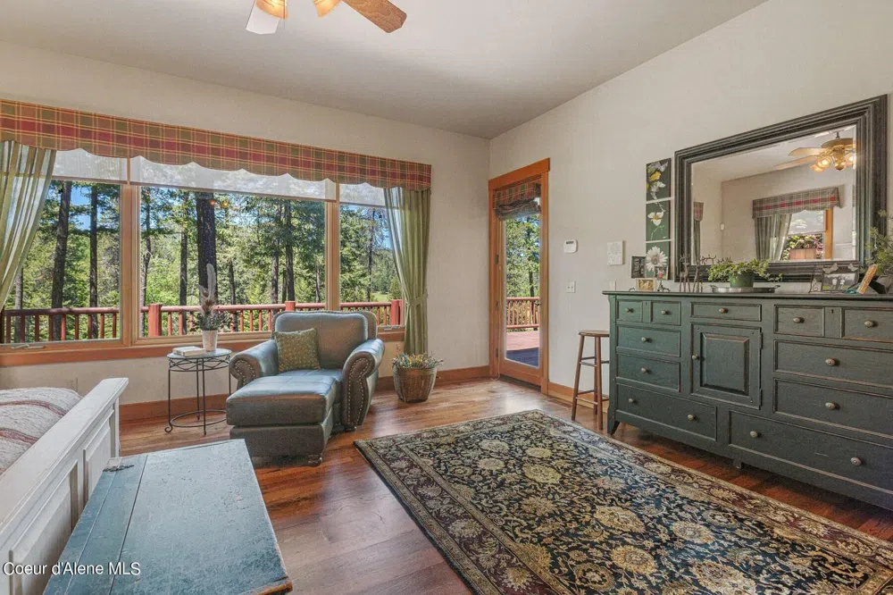 526 Roop Road Cocolalla, ID 83813