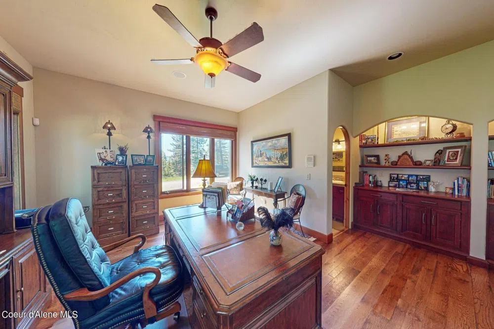 526 Roop Road Cocolalla, ID 83813