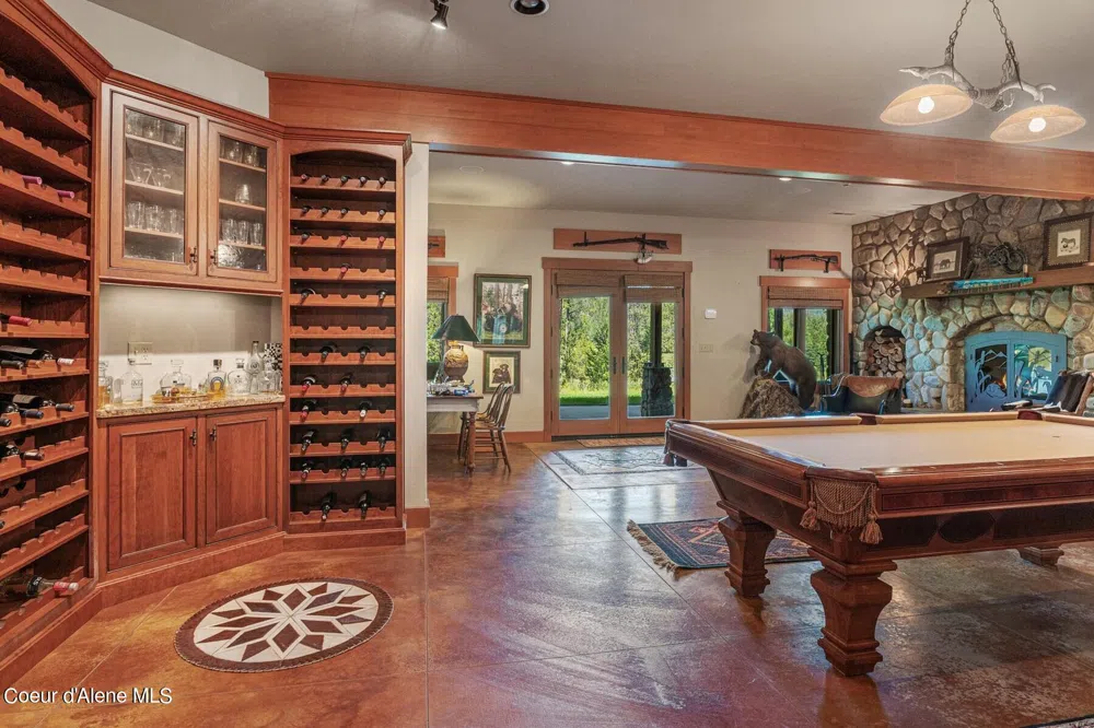 526 Roop Road Cocolalla, ID 83813