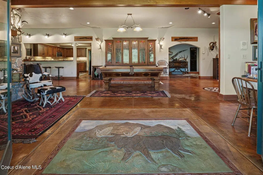 526 Roop Road Cocolalla, ID 83813
