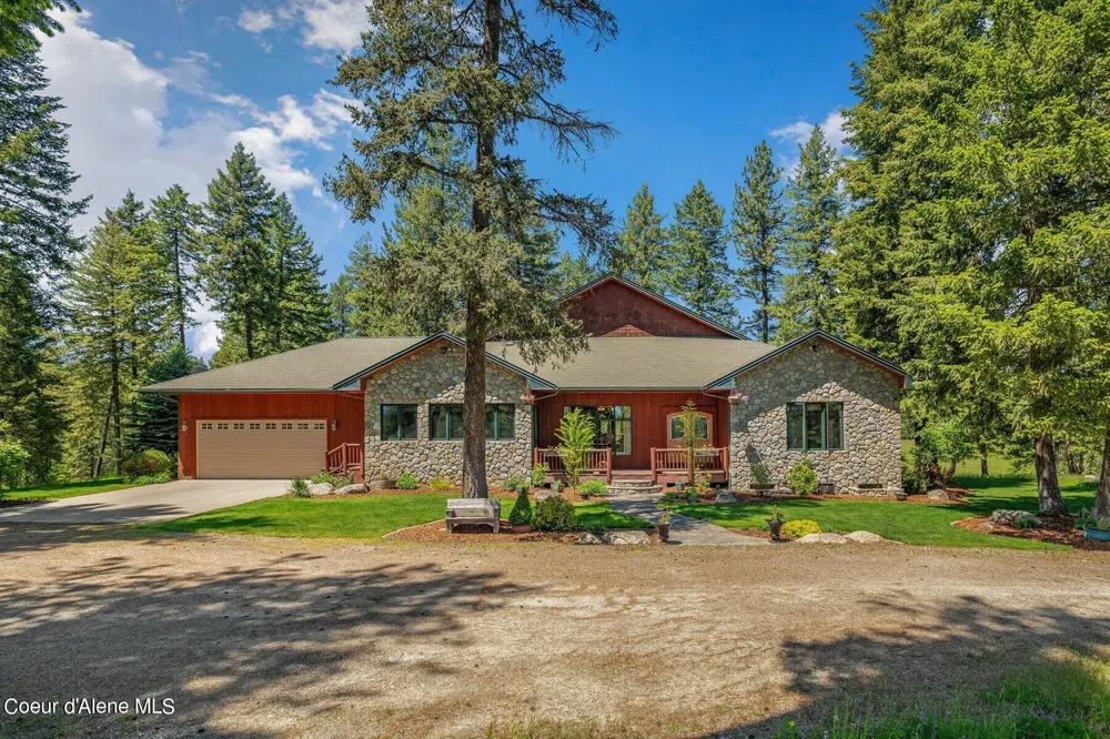 526 Roop Road Cocolalla, ID 83813