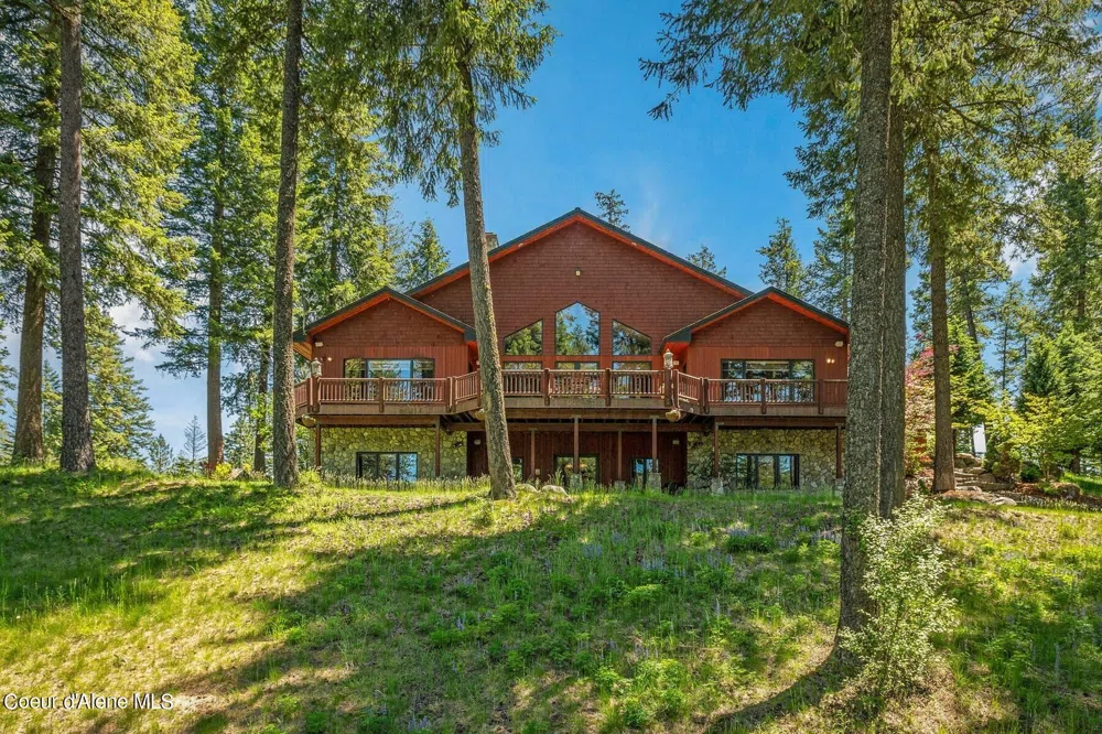 526 Roop Road Cocolalla, ID 83813