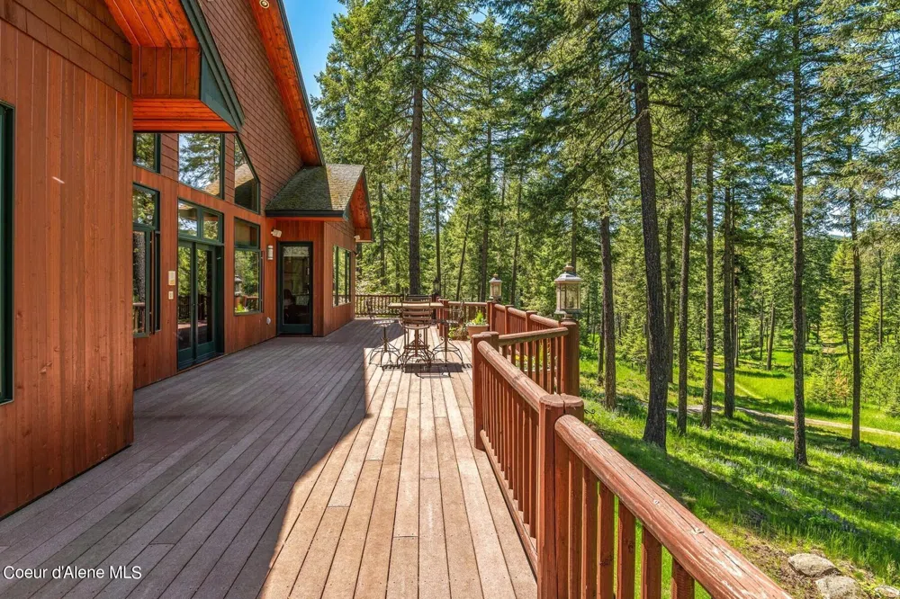 526 Roop Road Cocolalla, ID 83813