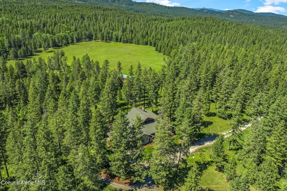 526 Roop Road Cocolalla, ID 83813