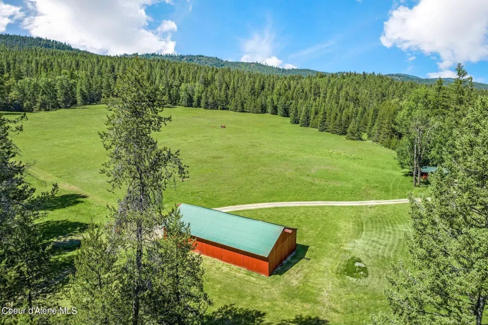 526 Roop Road Cocolalla, ID 83813