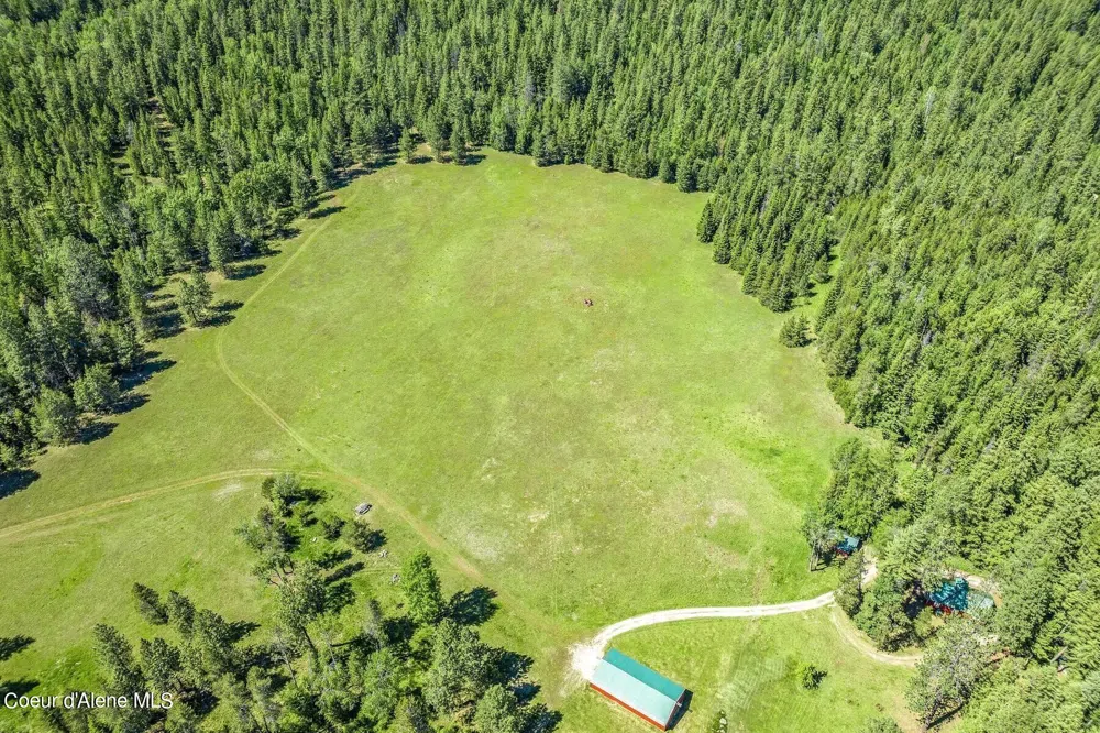 526 Roop Road Cocolalla, ID 83813