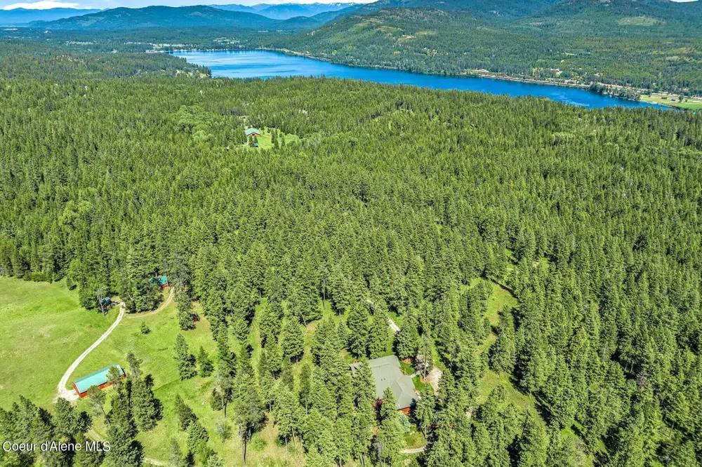 526 Roop Road Cocolalla, ID 83813