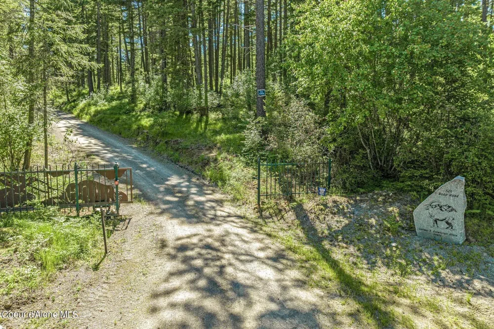 526 Roop Road Cocolalla, ID 83813