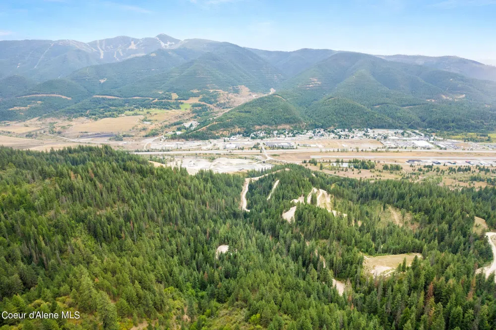 872 South Fork Ridge Road Smelterville, ID 83868