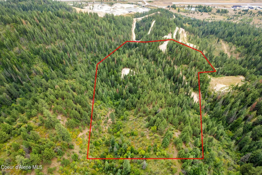 872 South Fork Ridge Road Smelterville, ID 83868