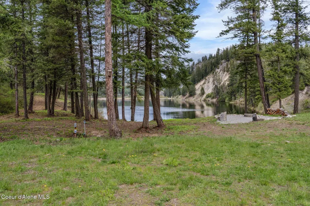 1438 Granite Loop Athol, ID 83801