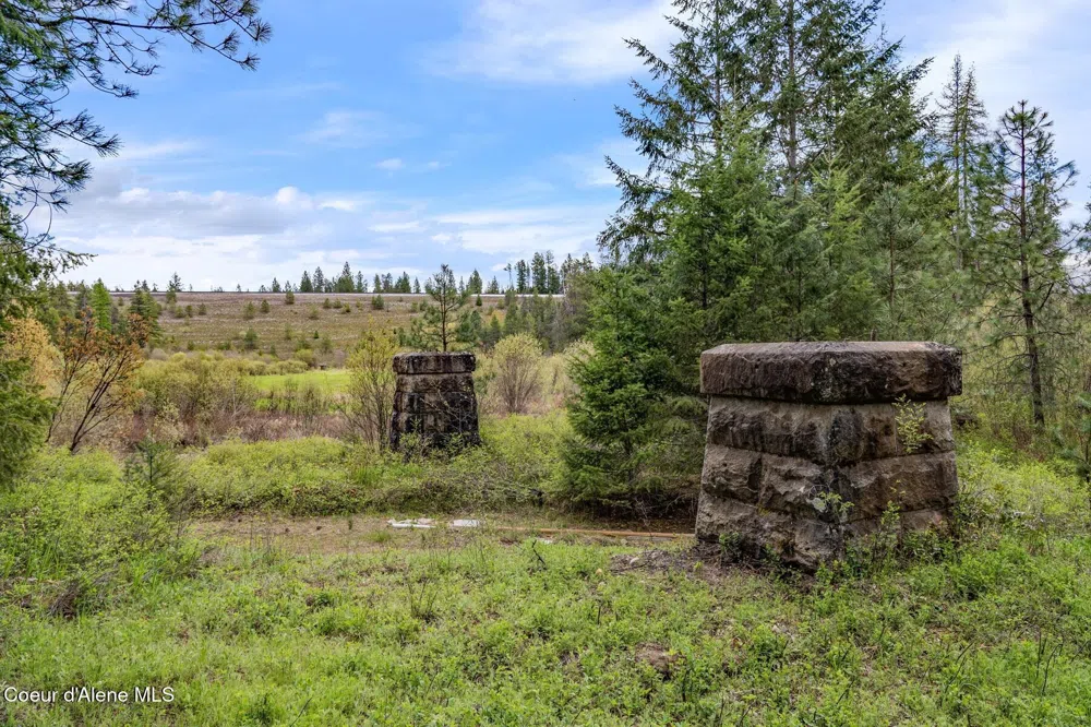 1438 Granite Loop Athol, ID 83801