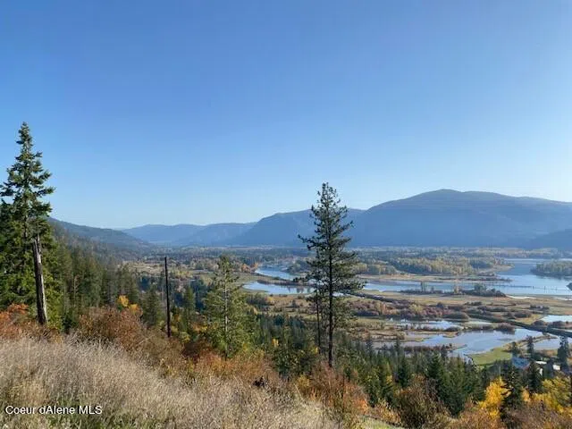 Lot B Highway 200 Hope, ID 83836