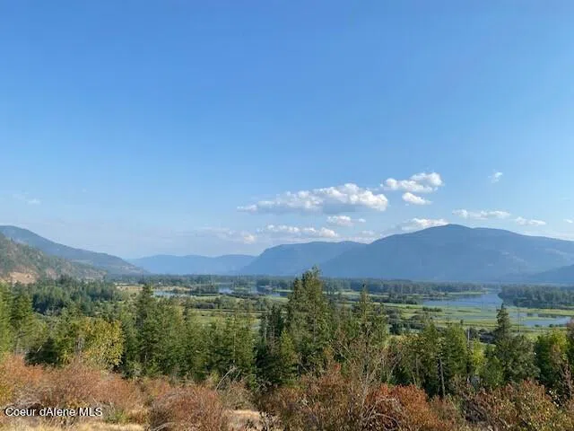 Lot E Highway 200 Hope, ID 83836