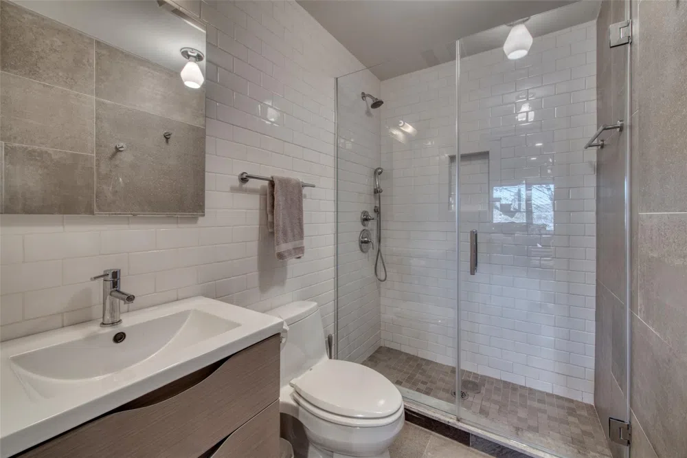 57 Big Fresh Pond Road Southampton, NY 11968