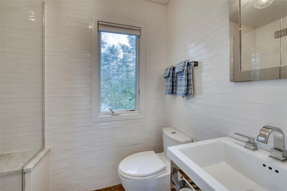 57 Big Fresh Pond Road Southampton, NY 11968
