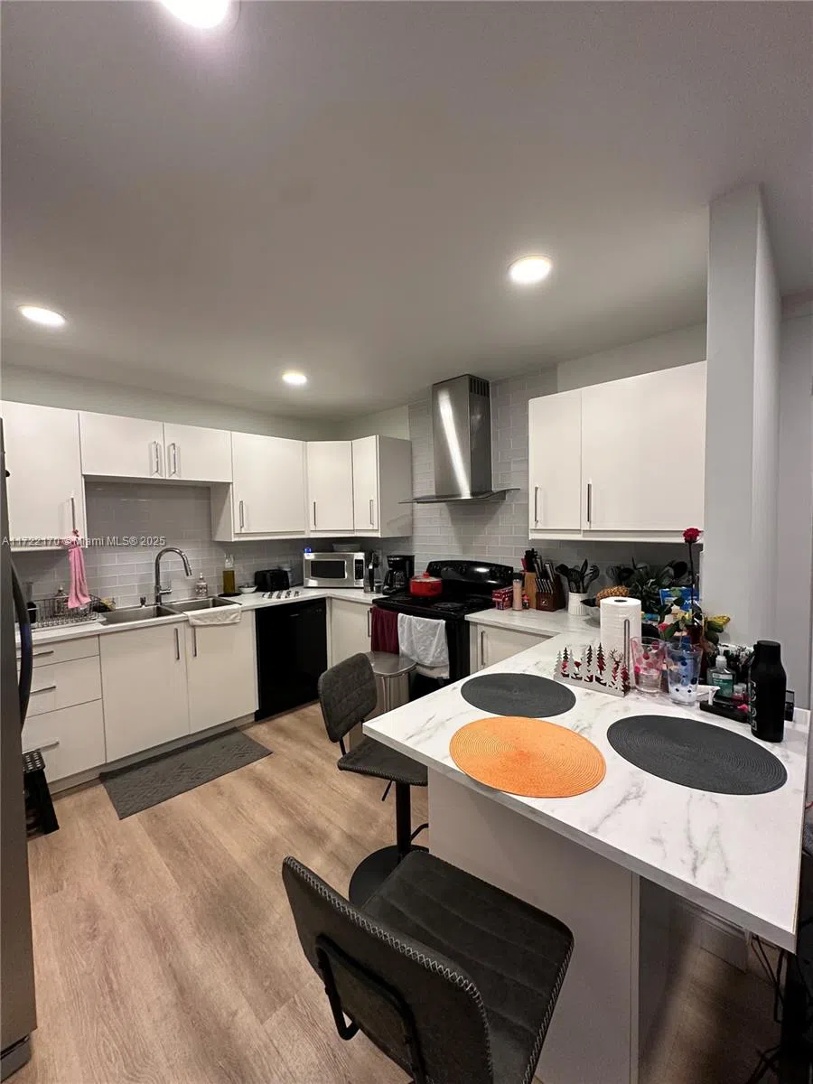 5100 SW 41st St #328 Pembroke Park, FL 33023
