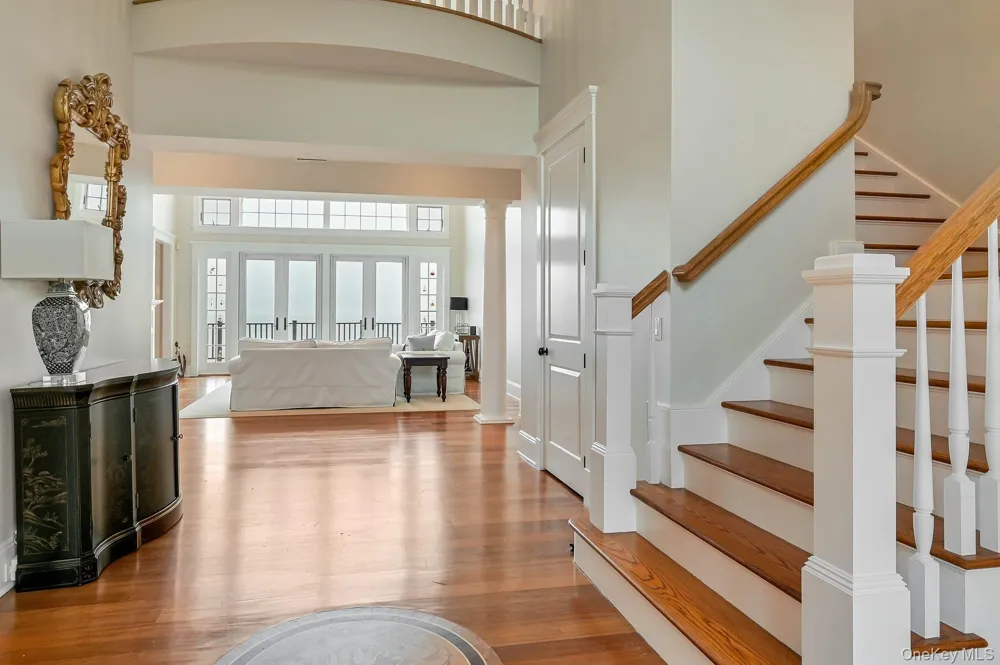 580 Lloyds Lane Mattituck, NY 11952