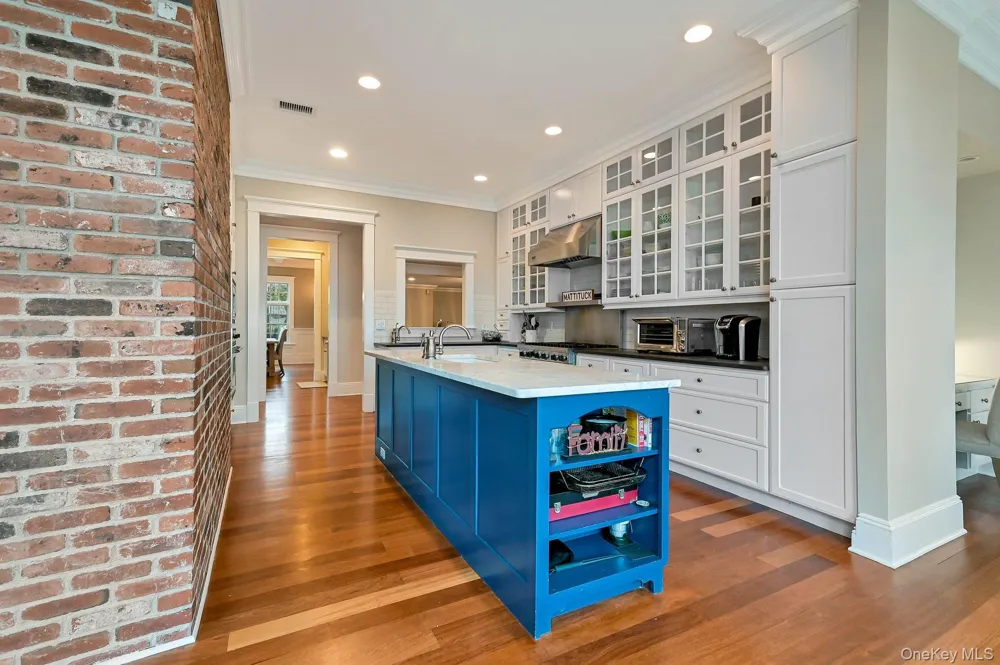 580 Lloyds Lane Mattituck, NY 11952