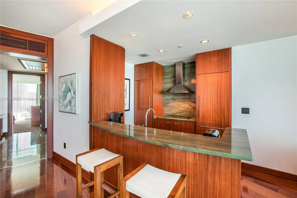10295 Collins Ave #1613 Bal Harbour, FL 33154