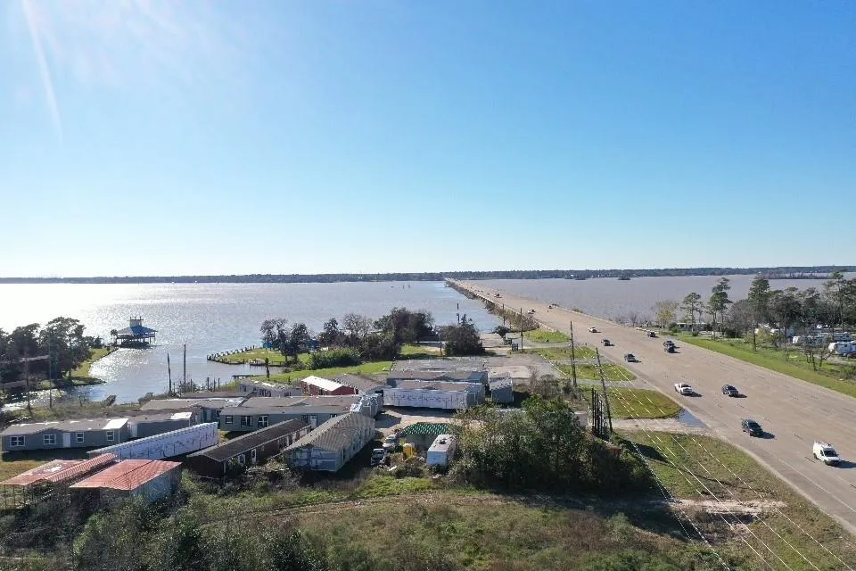 10918 Fm 1960 Huffman, TX 77336