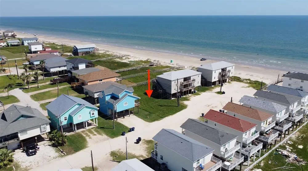 128 Howard Avenue Surfside Beach, TX 77541