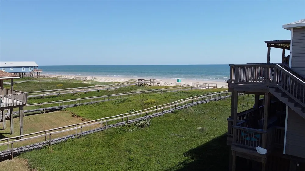 128 Howard Avenue Surfside Beach, TX 77541