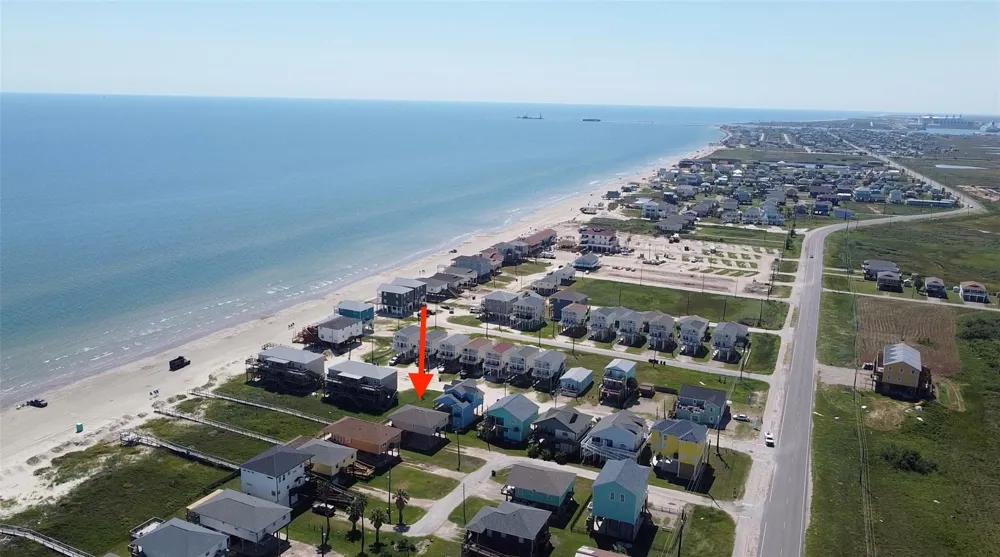 128 Howard Avenue Surfside Beach, TX 77541