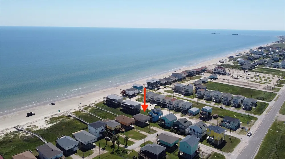 128 Howard Avenue Surfside Beach, TX 77541