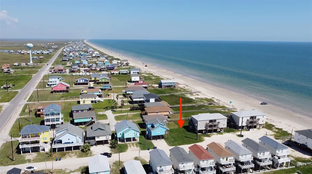 128 Howard Avenue Surfside Beach, TX 77541