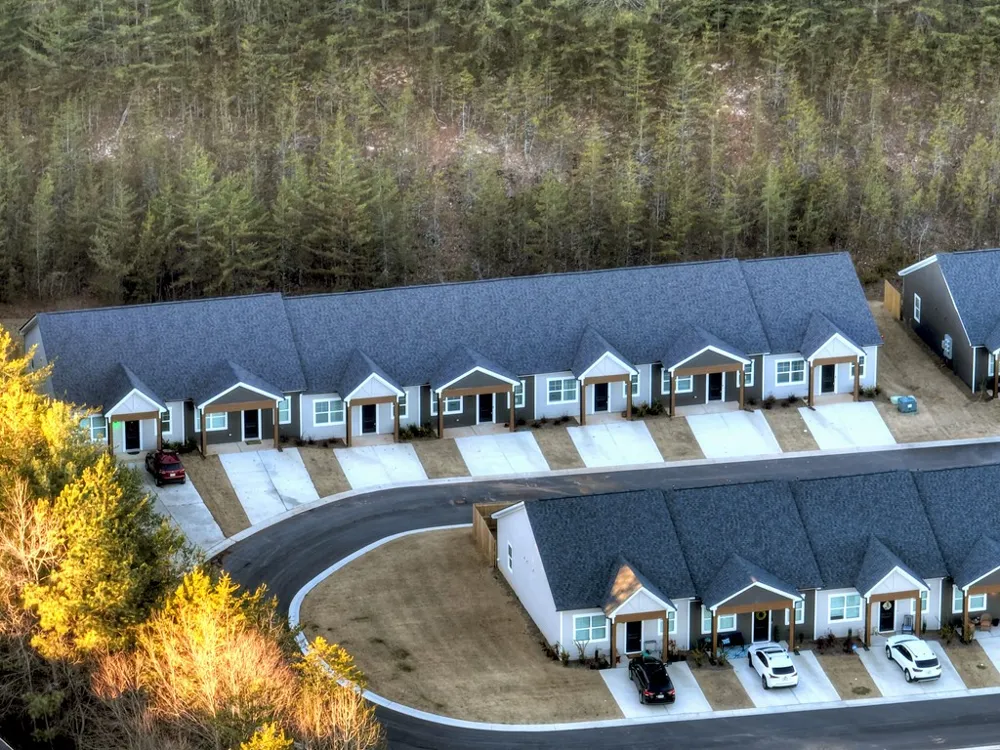 Unit 1 Grove Loop Blue Ridge, GA 30513