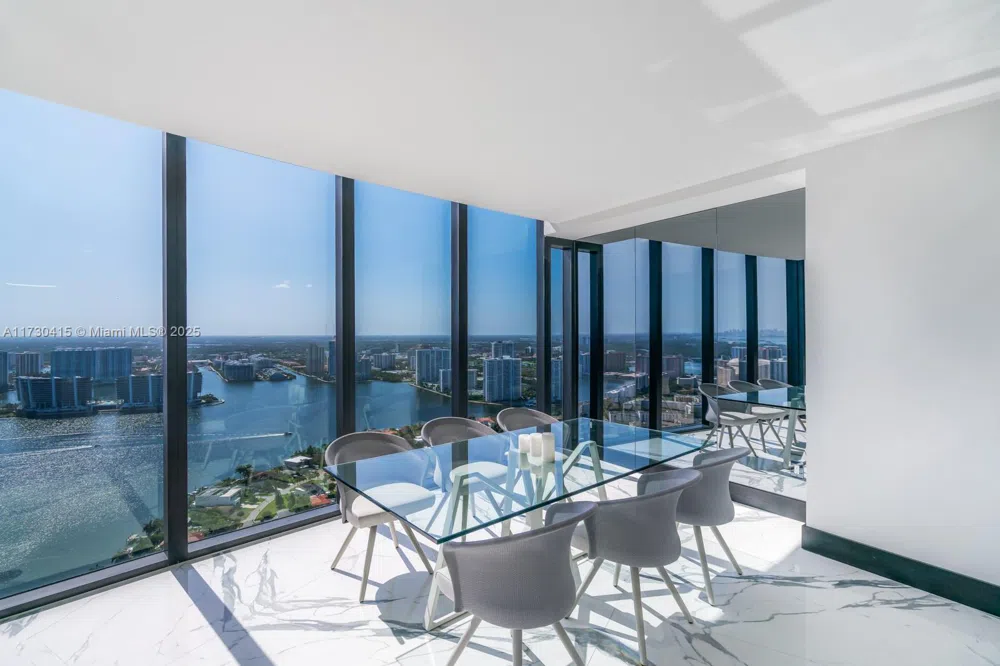 18555 Collins Ave #4203 Sunny Isles Beach, FL 33160