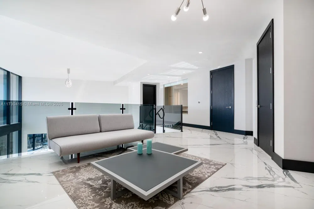 18555 Collins Ave #4203 Sunny Isles Beach, FL 33160