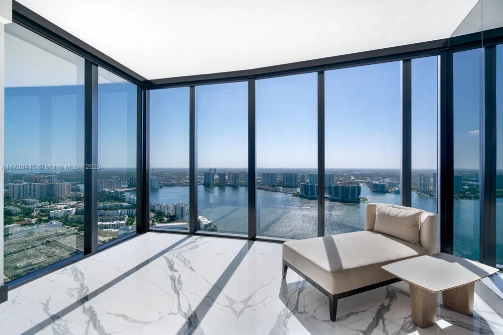 18555 Collins Ave #4203 Sunny Isles Beach, FL 33160