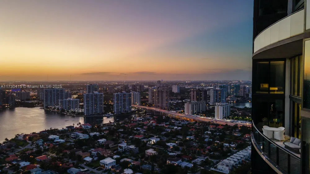 18555 Collins Ave #4203 Sunny Isles Beach, FL 33160