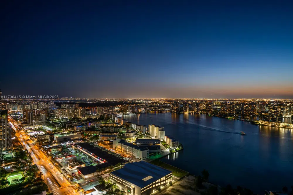 18555 Collins Ave #4203 Sunny Isles Beach, FL 33160