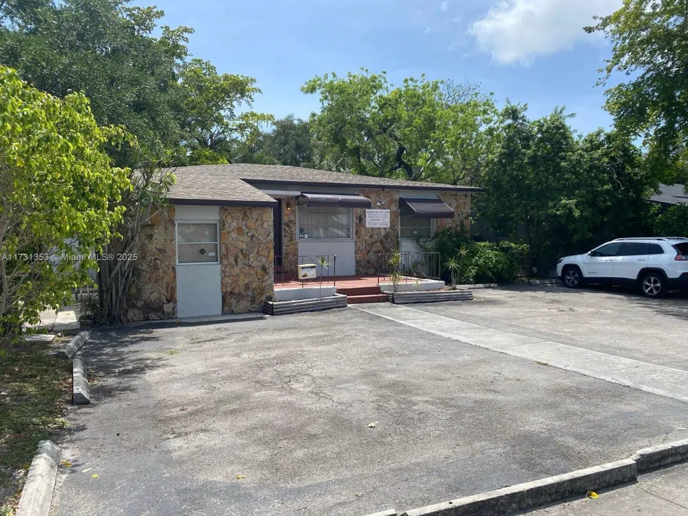 307 S 24th Ave Hollywood, FL 33020