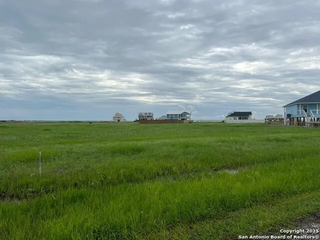1510 cape velero Rockport, TX 78382
