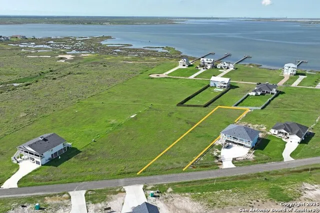 1510 cape velero Rockport, TX 78382