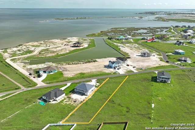 1510 cape velero Rockport, TX 78382