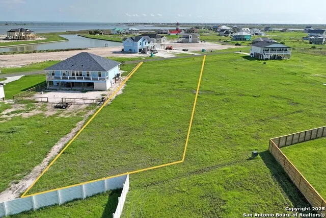 1510 cape velero Rockport, TX 78382