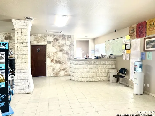 8635 S Loop 1604 E Elmendorf, TX 78112