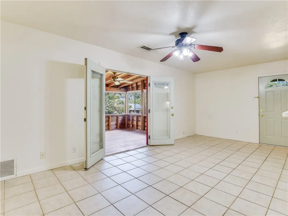 2804 Westhill Drive Austin, TX 78704