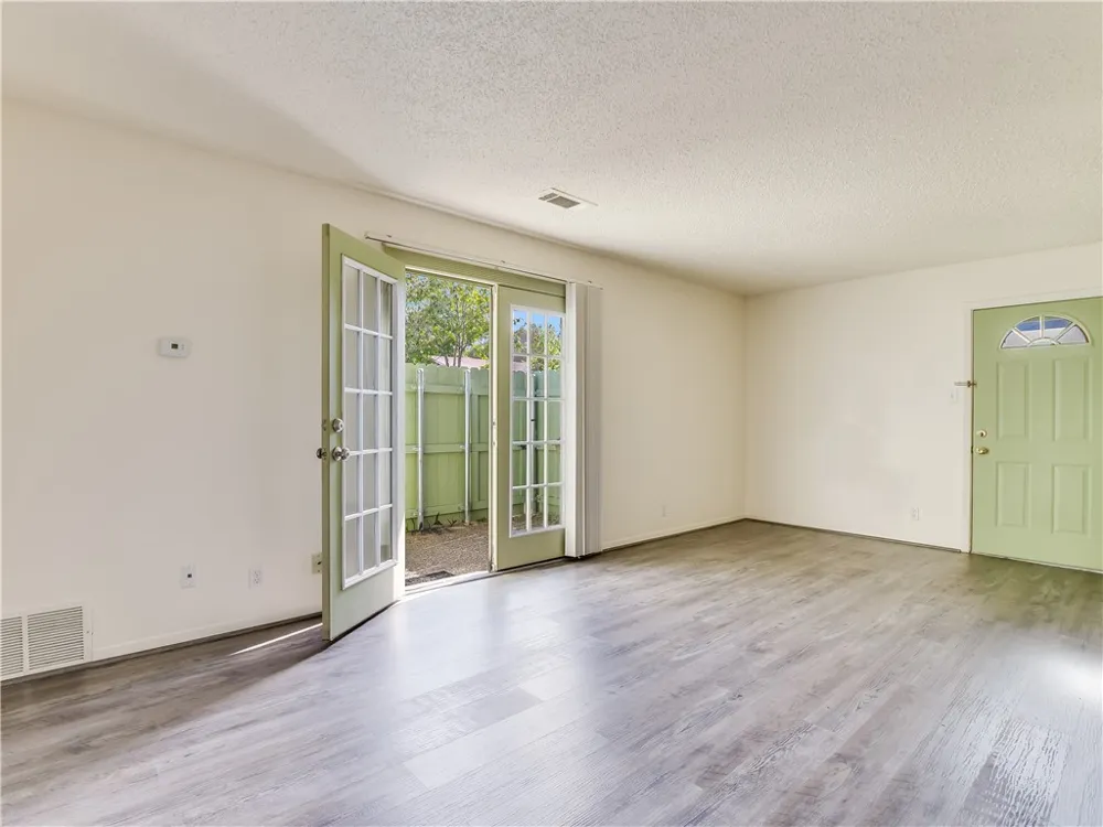 2804 Westhill Drive Austin, TX 78704
